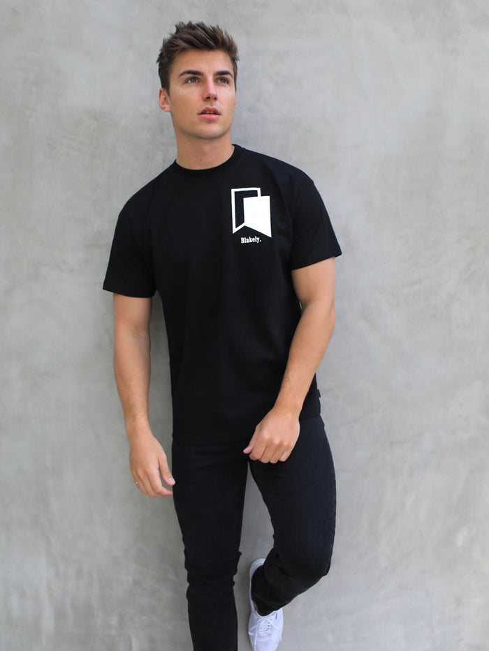 Revolve Relaxed T-Shirt - Black