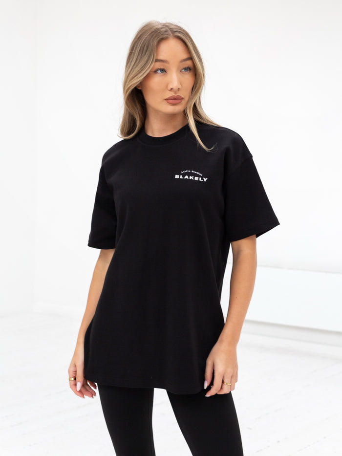 Arched Active Studios Oversized T-Shirt - Black