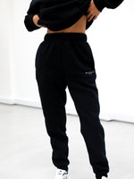 Universal Women's Relaxed Sweatpants - Black