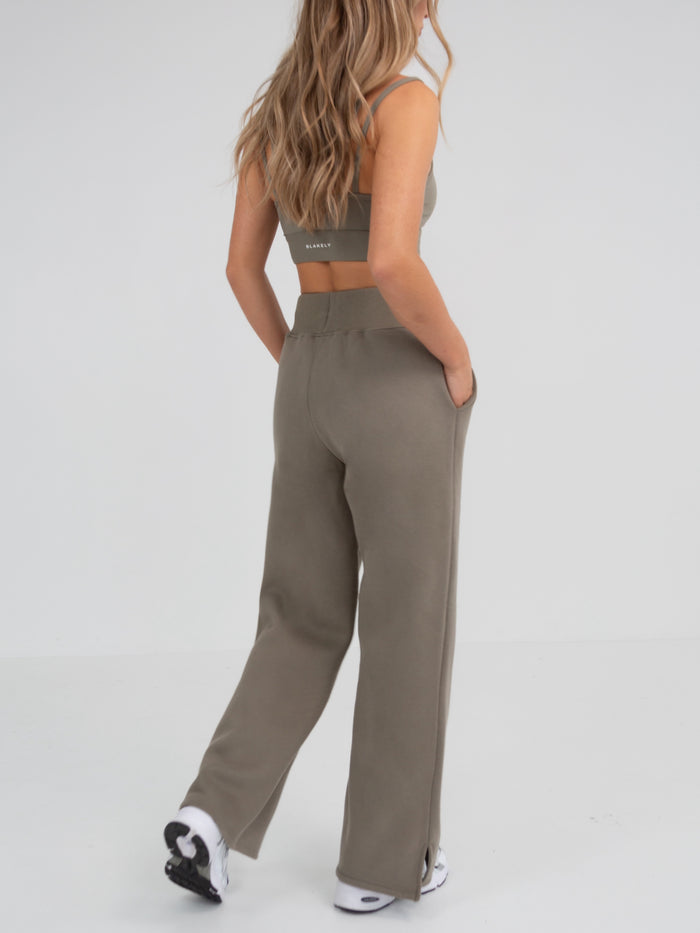 Soho Wide Leg Sweatpants - Safari Green