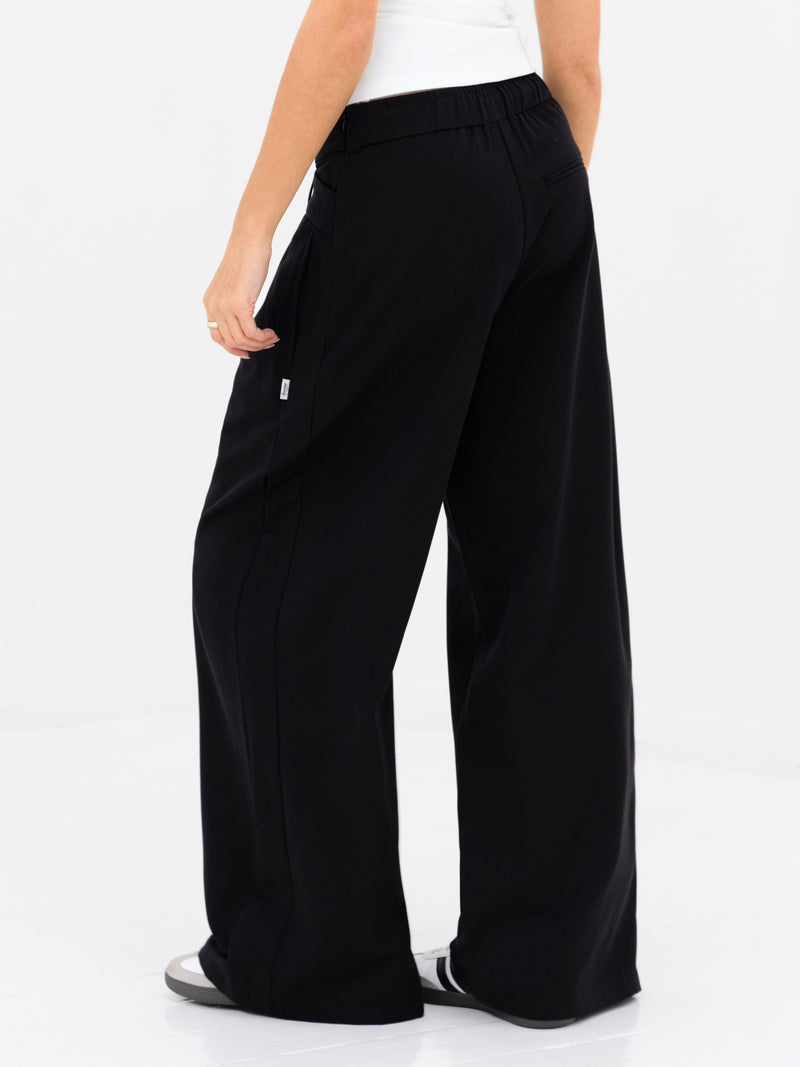 Kady Cross Over Trousers - Black