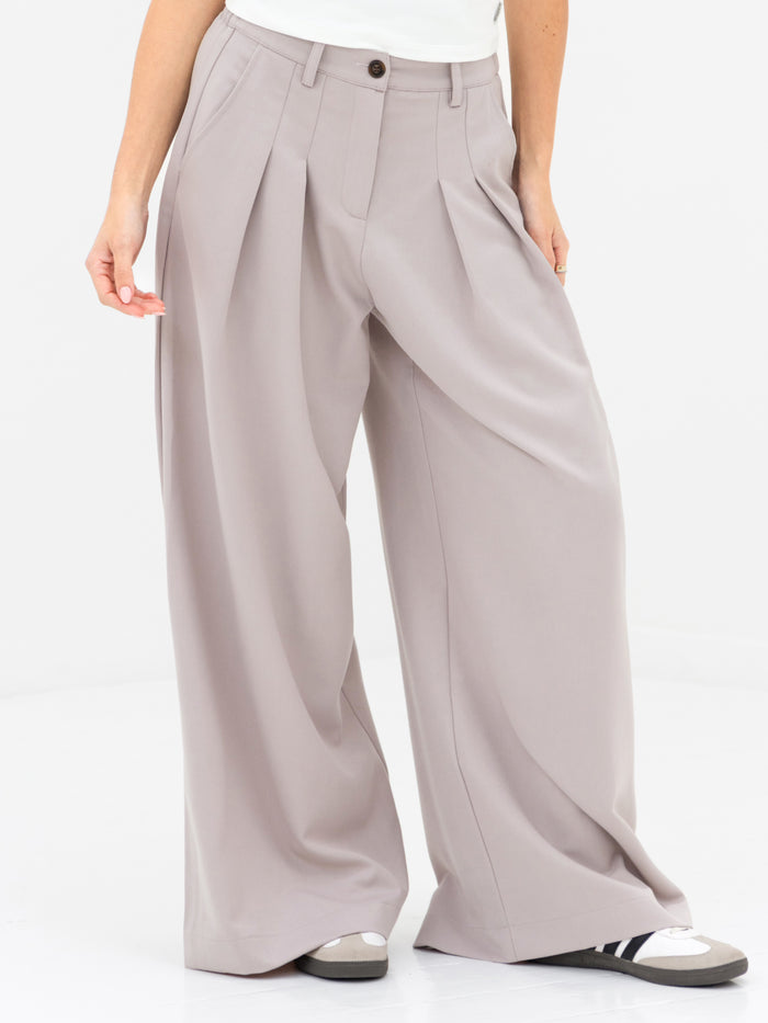 Ali Pleated Trousers - Pebble