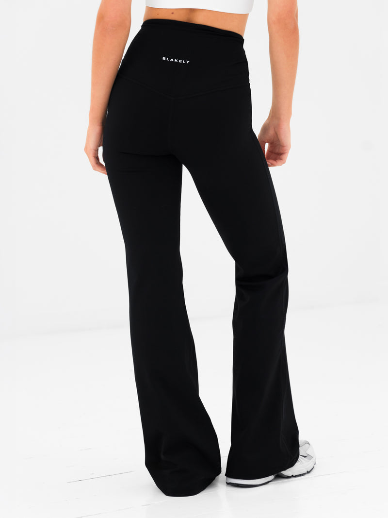 Ultimate Ruched Flares - Black