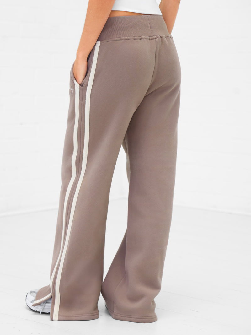 Yasmin Wide Leg Sweatpants - Soft Brown