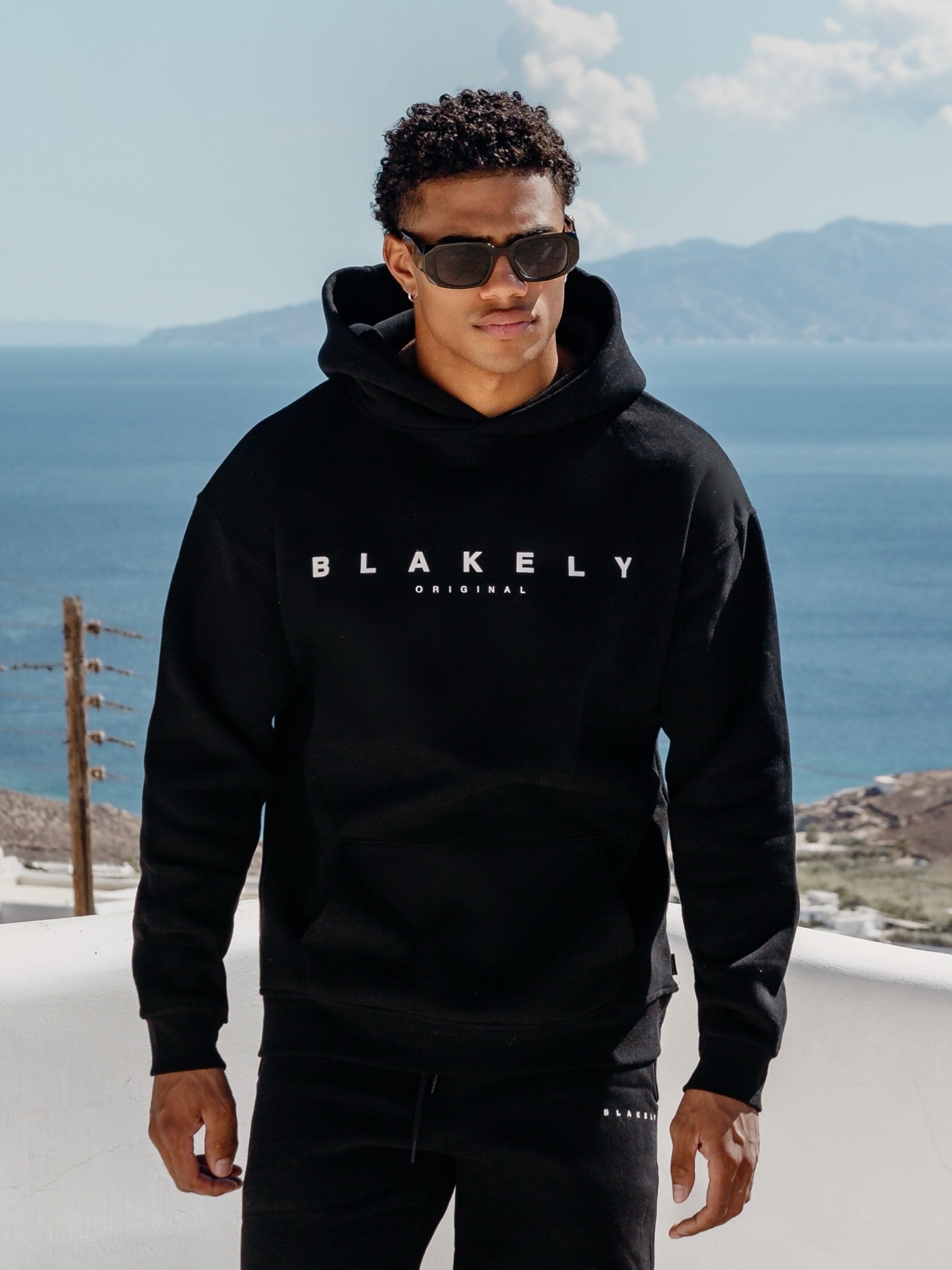 日本未入荷/関税込☆BLAKELY☆Revolve プルオーバー パーカー☆ 日本未入荷/関税込☆BLAKELY☆Revolve プルオーバー パーカー
