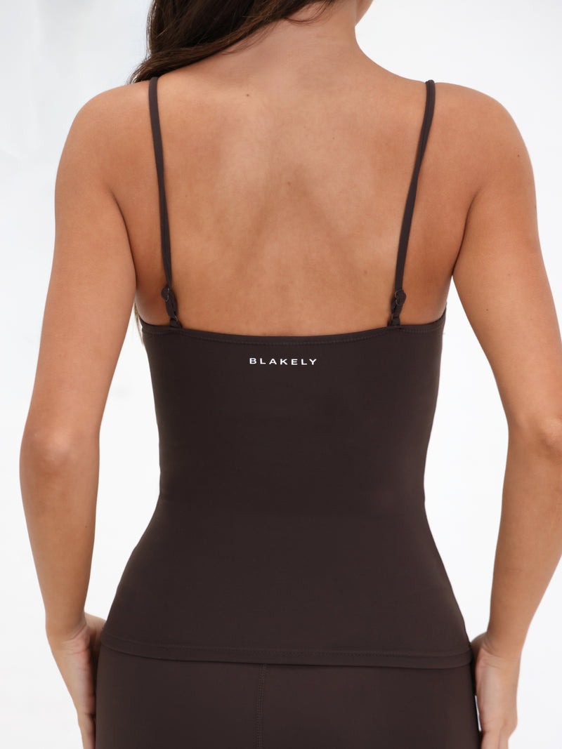 Ultimate Crossover Active Vest - Chocolate Brown