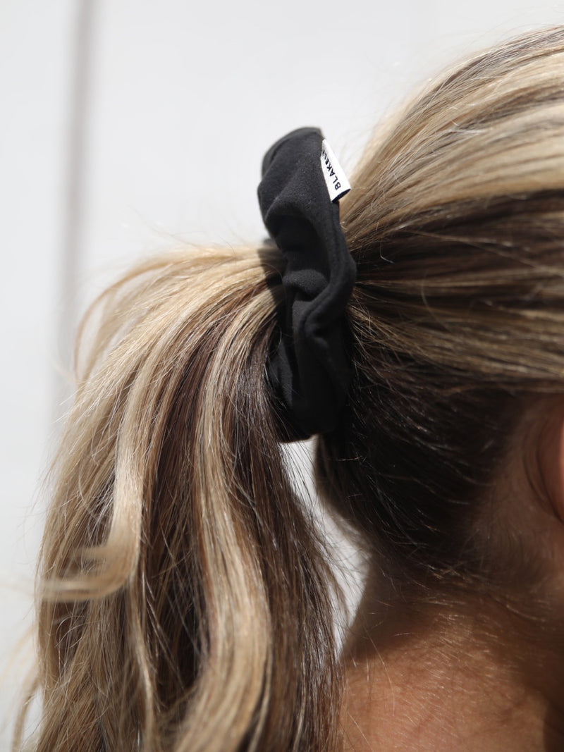 Blakely Scrunchie - Black