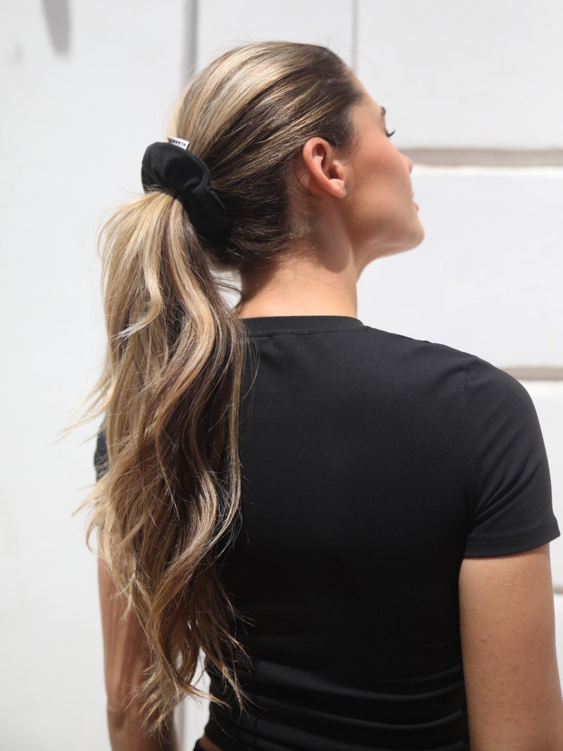 Blakely Scrunchie - Black