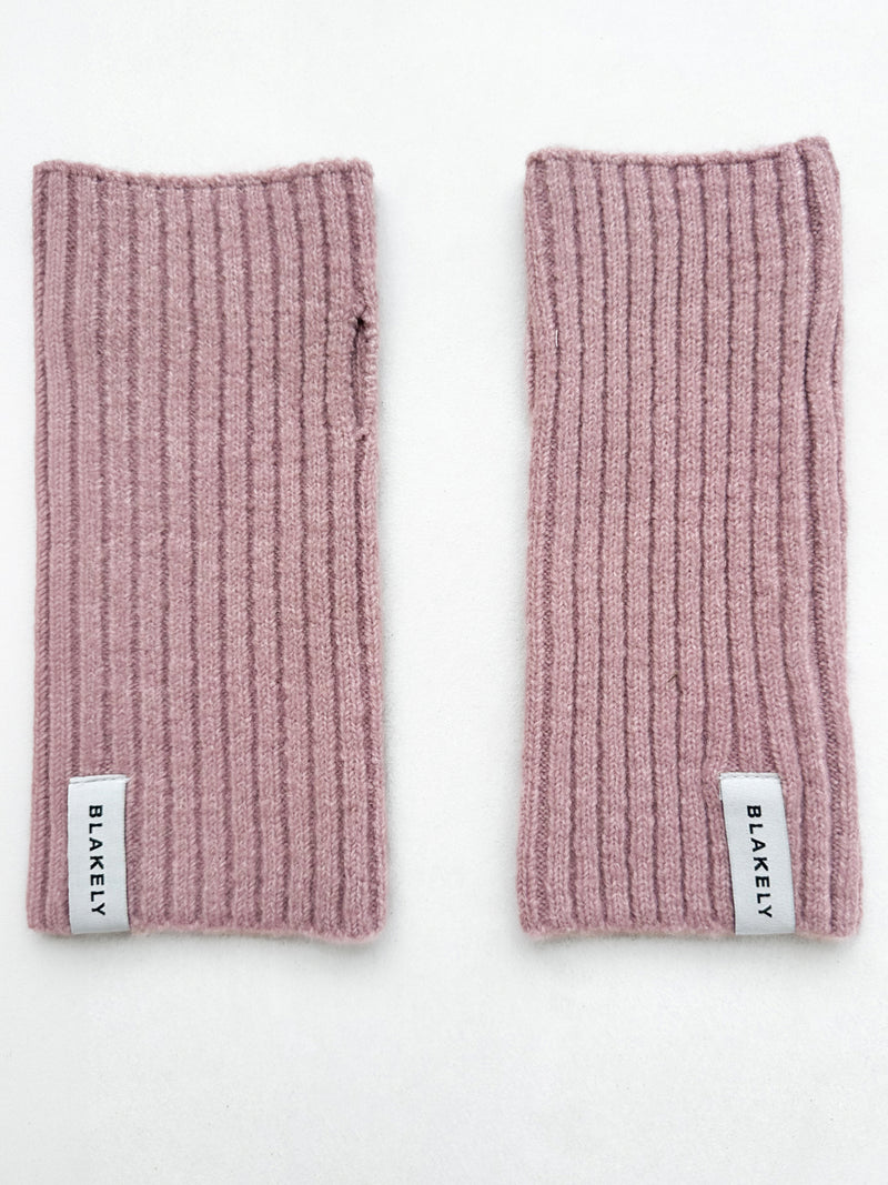 Label Knitted Wrist Warmers - Dusty Pink