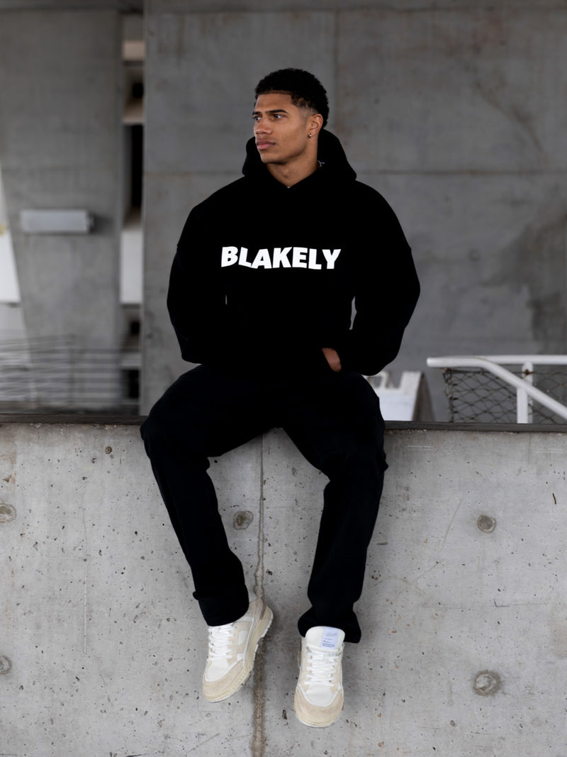 Studio Relaxed Hoodie - Black