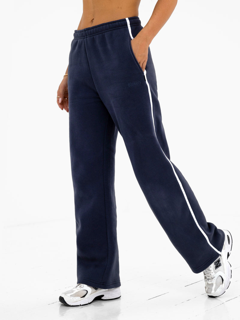 Jada Wide Leg Sweatpants - True Navy