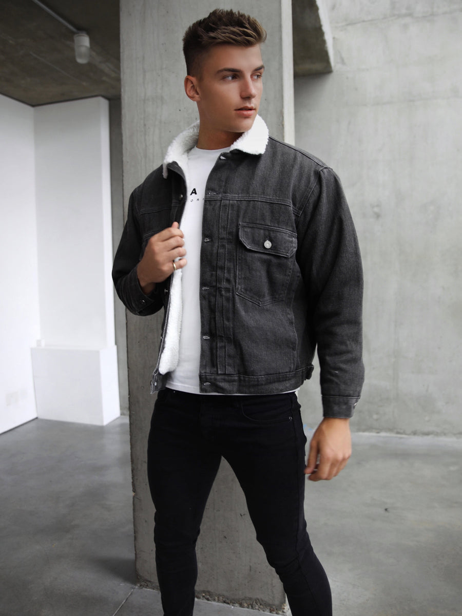 Grey Denim Jacket with Black Crew-neck T-shirt Outfits For Men (25 ideas &  outfits) | Lookastic