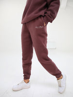 Life & Style Women's Loose Fitting Sweatpants - Burgundy